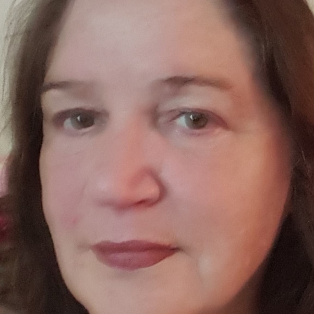 Meet your Posher, Cynthia
